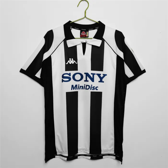 Juventus Home Retro Jersey 2014/15