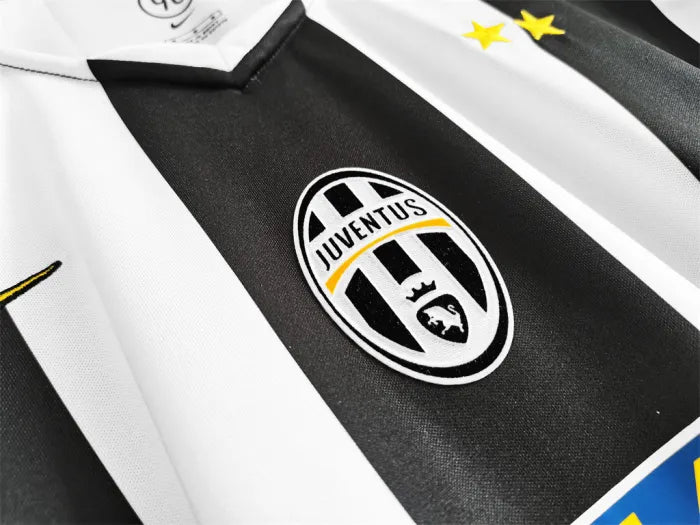 Juventus Home Retro Jersey 2004/05