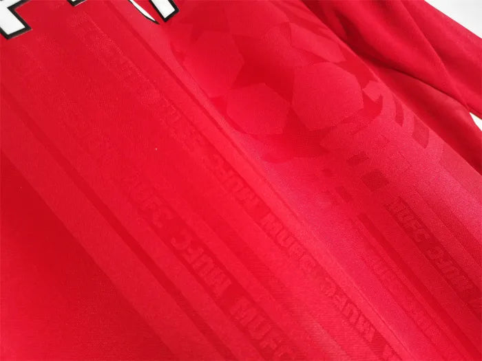 Manchester United Home Champions' League Final Retro Jersey 1999/00