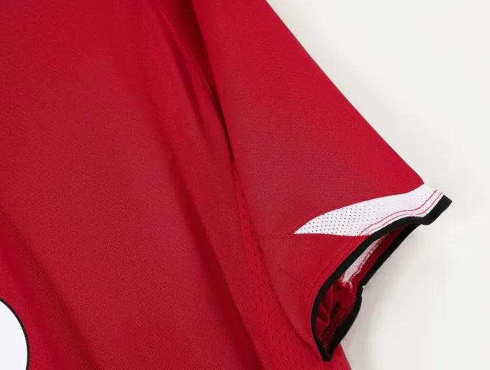 Manchester United Home Retro Jersey 04/06 Mens