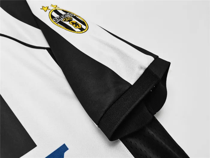 Juventus Home Retro Jersey 2014/15