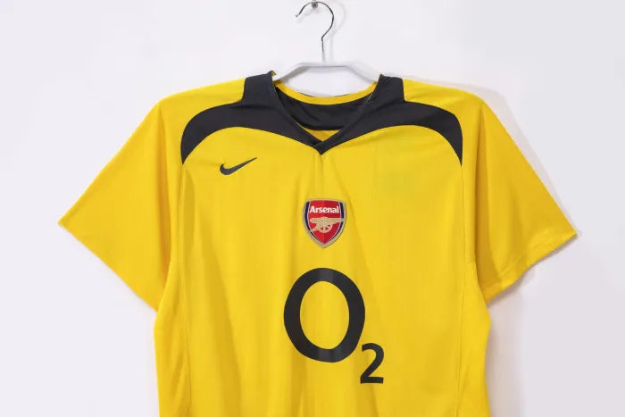 Arsenal Away Retro Jersey 2005/06