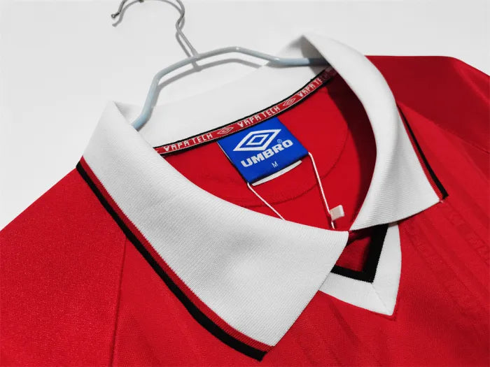 Manchester United Home Champions' League Final Retro Jersey 1999/00