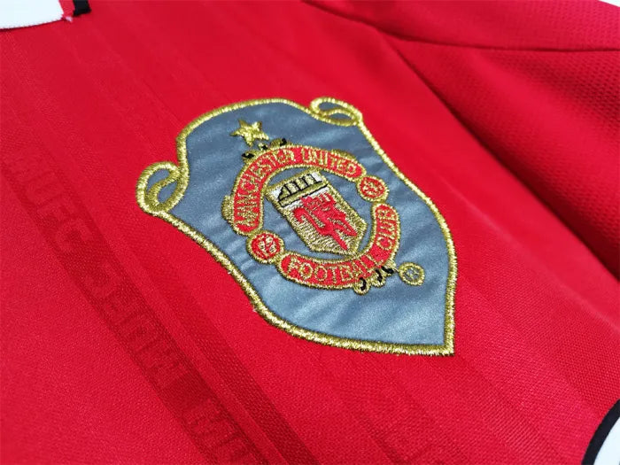 Manchester United Home Champions' League Final Retro Jersey 1999/00