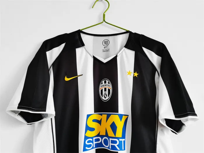 Juventus Home Retro Jersey 2004/05