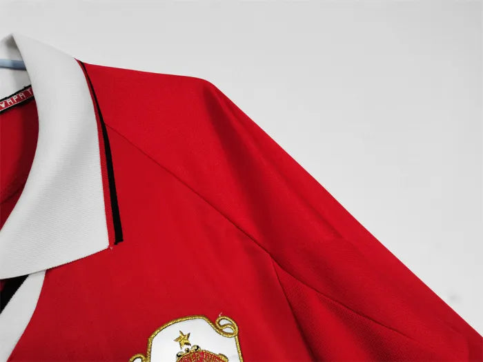 Manchester United Home Champions' League Final Retro Jersey 1999/00